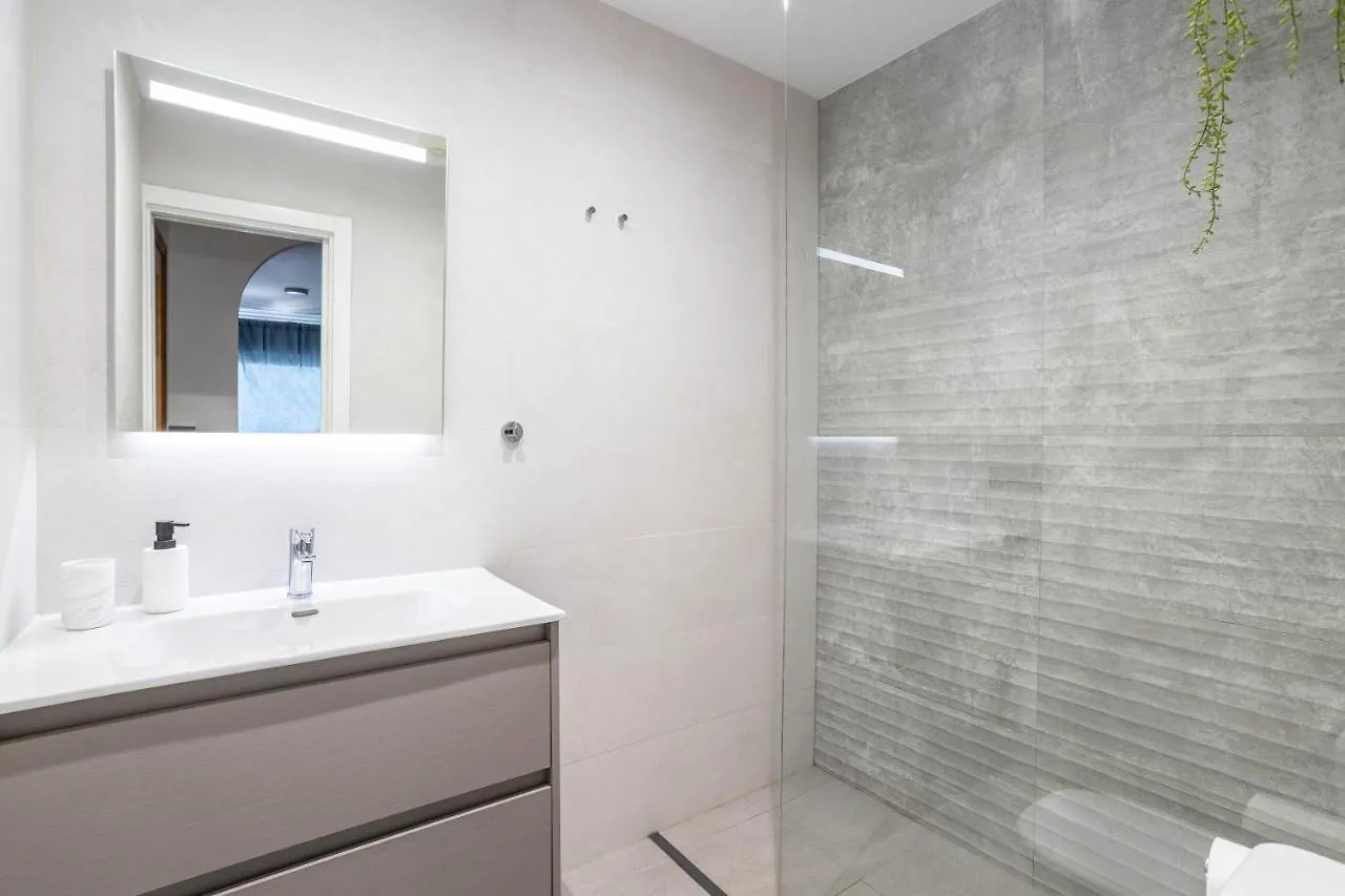 Sunny Apartment Frontline Burriana Nerja