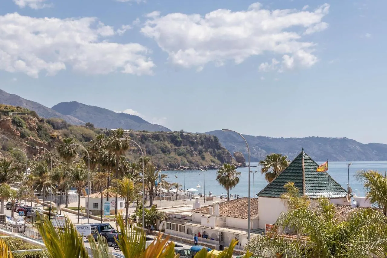 Sunny Apartment Frontline Burriana Nerja